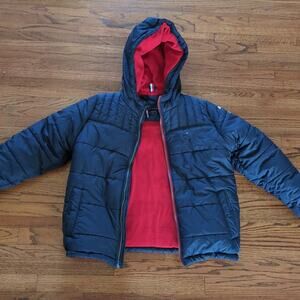 Tommy Hilfiger Boy's Fleece Lined Hooded Puffer Jacket Navy/Red
size 10/12 EUC